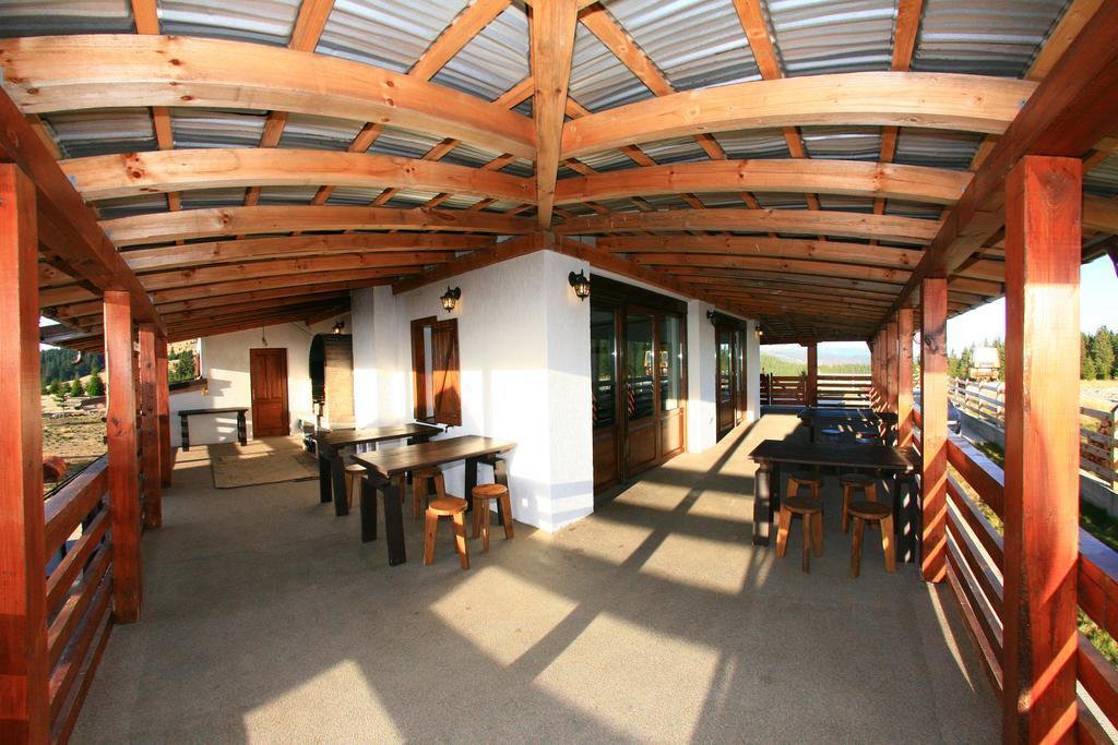 Pensiunea Muntele Alb Horezu Extérieur photo