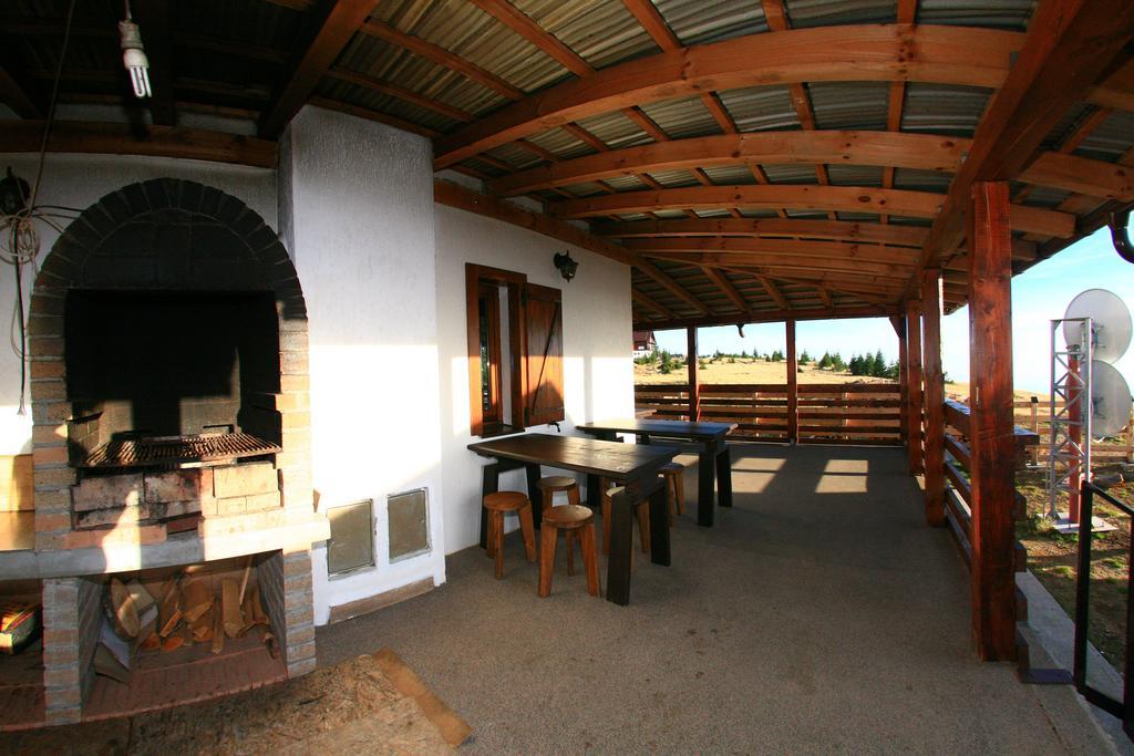 Pensiunea Muntele Alb Horezu Extérieur photo