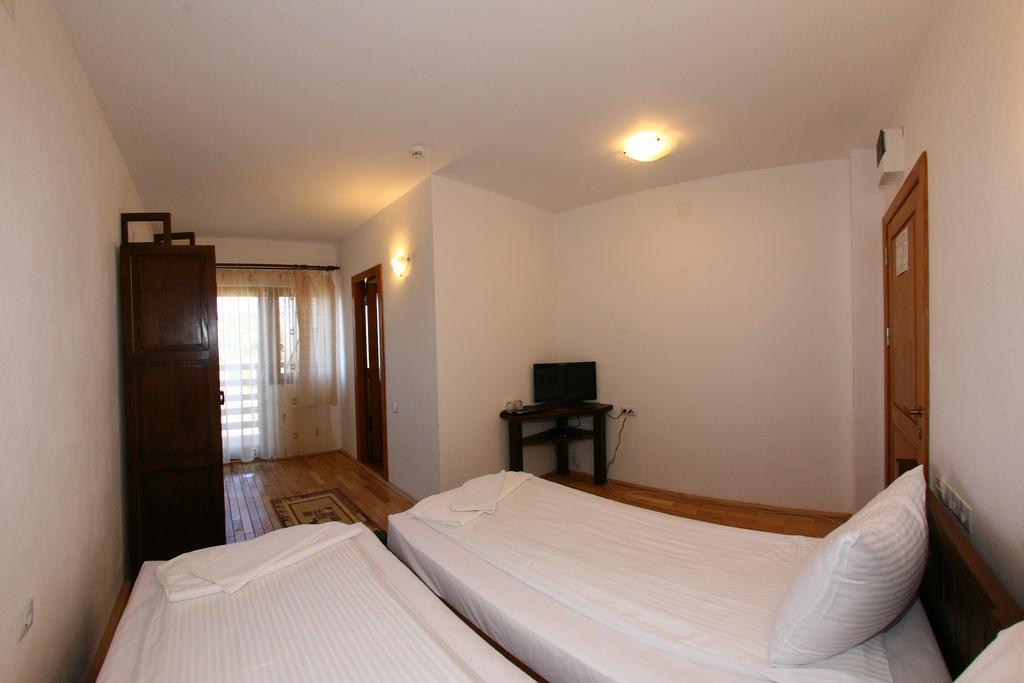 Pensiunea Muntele Alb Horezu Chambre photo