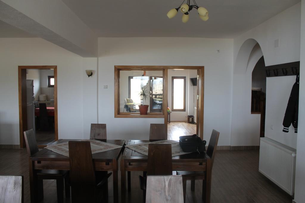 Pensiunea Muntele Alb Horezu Extérieur photo