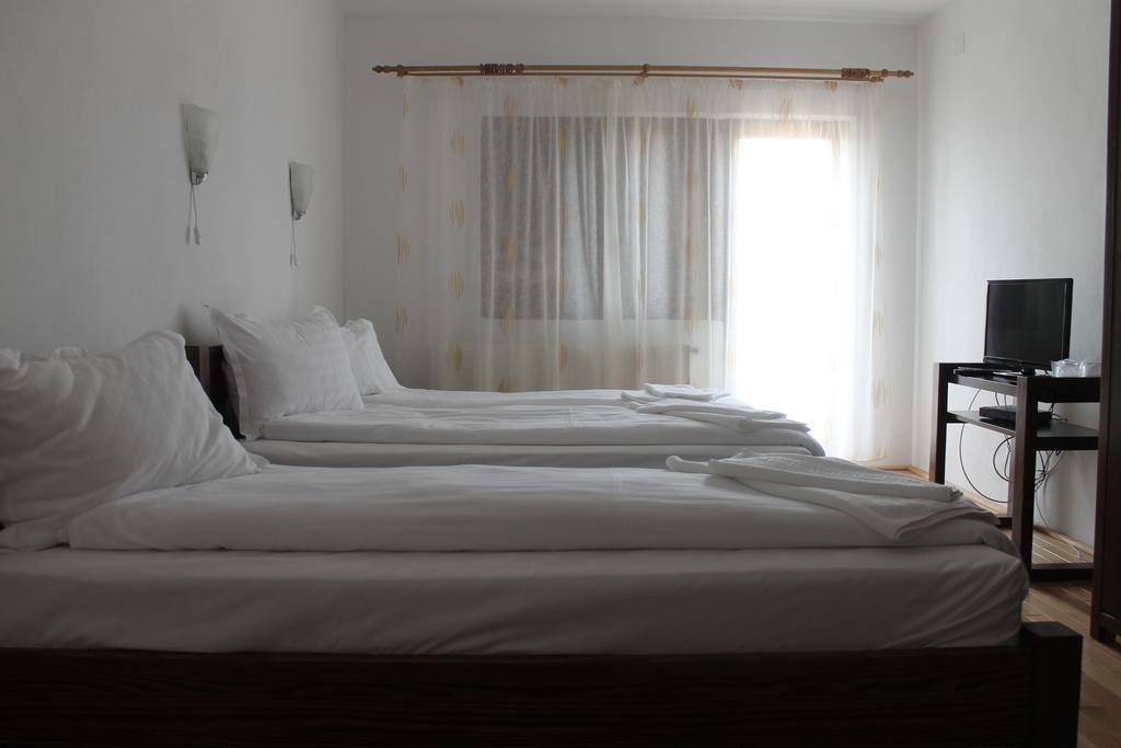 Pensiunea Muntele Alb Horezu Chambre photo